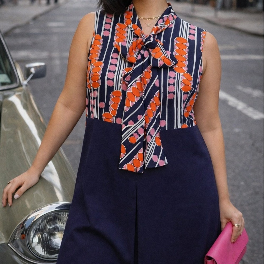 VTG Ciro Creation Mod Geometric Tie Neck Sleeveless Shift Dress‎ Navy Orange M